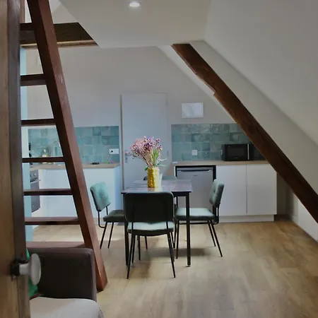 펜션 La Bullote - - Paris Roissy Cdg Villeneuve-sous-Dammartin